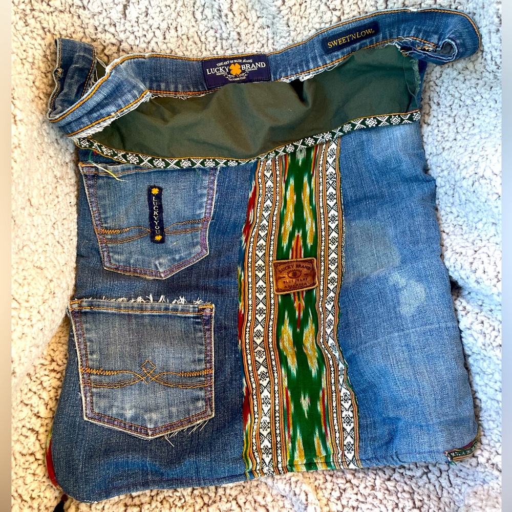 Lucky brand Jean over the shoulder bag. Large